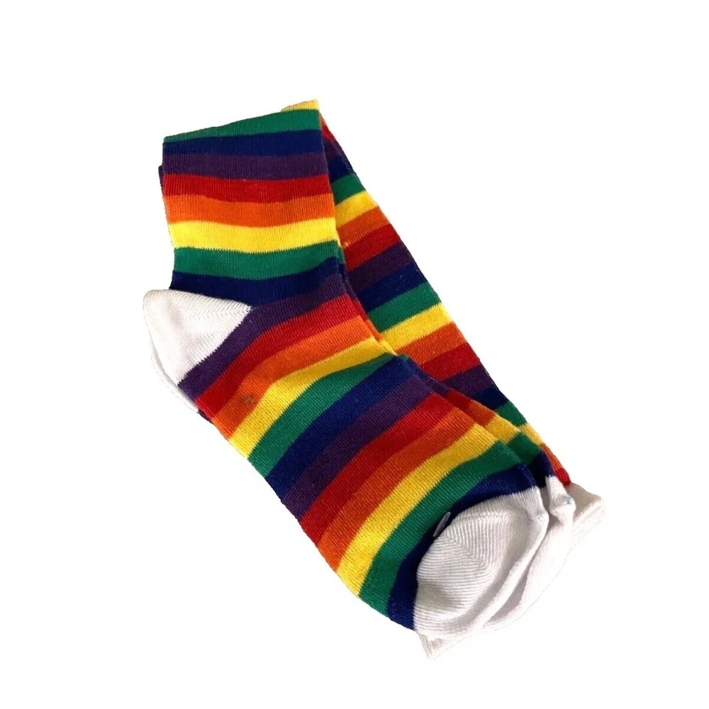 5 Style Women's‎ PRIDE Knee Socks; Rainbow/Heart; Women's Size 9-11